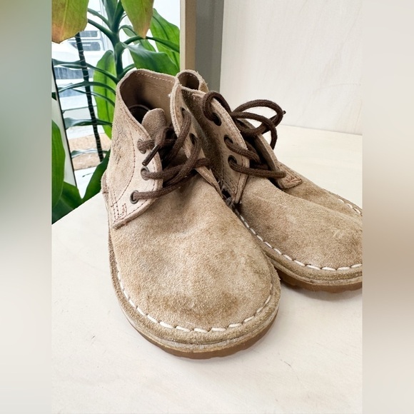 Bata Kenya Safari Boots Kids Unisex Beige Suede Chukka Boots size 6 -  Handmade - Picture 4 of 6